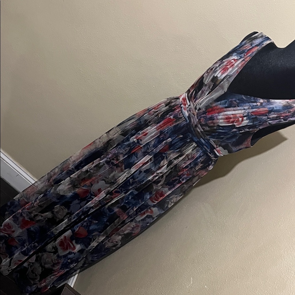 Floral Sleeveless Maxi Dress